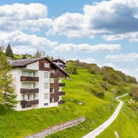 Aussicht Mit Poolbereich In Skiregion Brigels 公寓