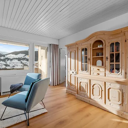 Aussicht Mit Poolbereich In Skiregion Brigels *