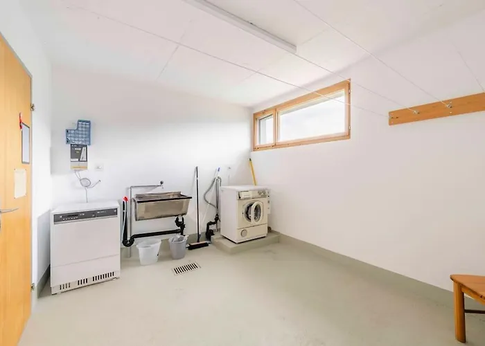 Aussicht Mit Poolbereich In Skiregion Brigels Apartament