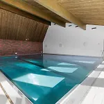 Appartement Aussicht Mit Poolbereich In Skiregion Brigels