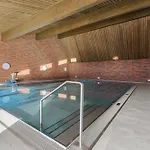 Appartement Aussicht Mit Poolbereich In Skiregion Brigels *