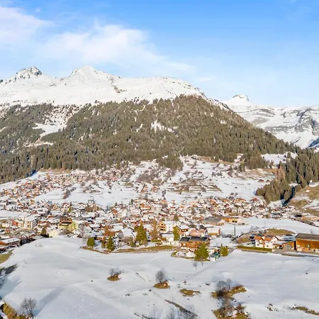 Aussicht Mit Poolbereich In Skiregion Brigels Lejlighed Breíl